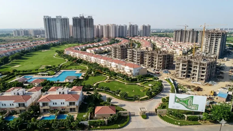 paramount golf foreste greater noida