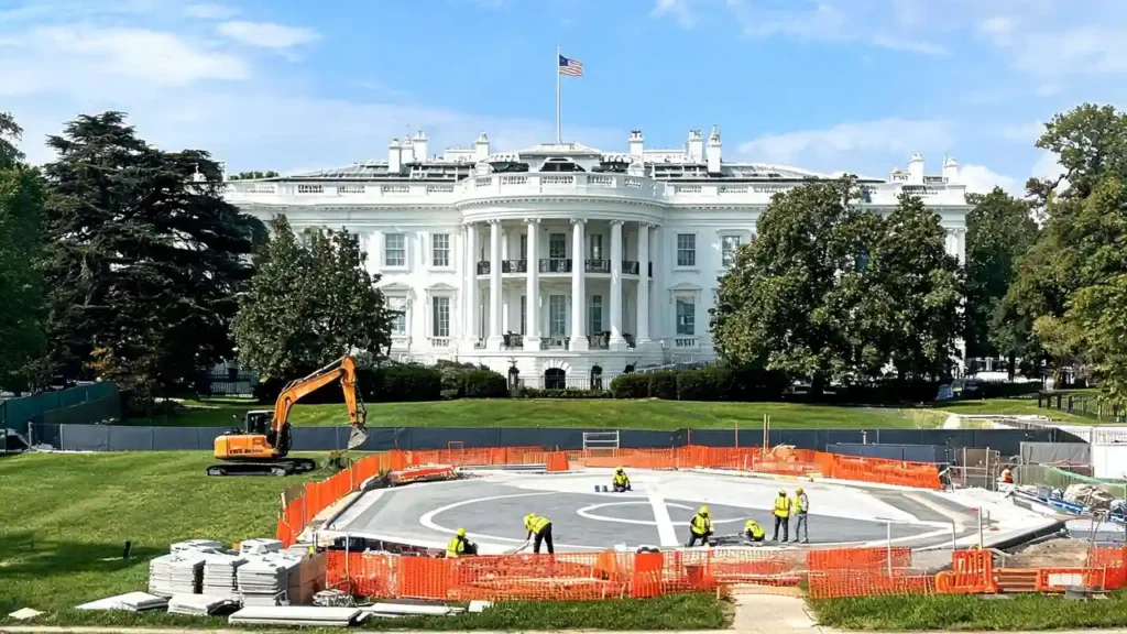 trump white house helipad construction