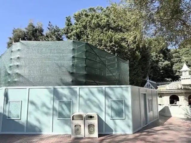Disneyland Entrance Construction Update Tech Signal