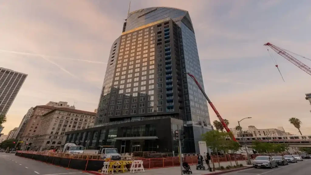 wilshire grand hotel downtown la